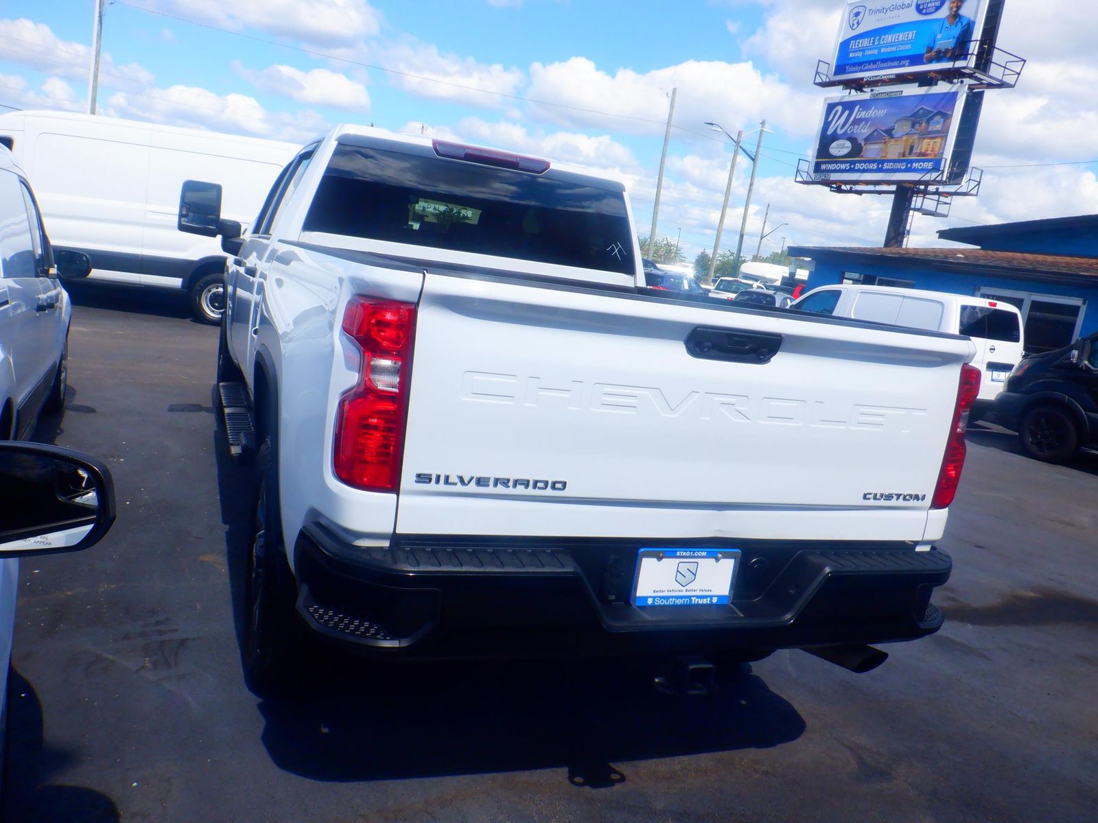 2024 Chevrolet Silverado 2500HD Custom AWD