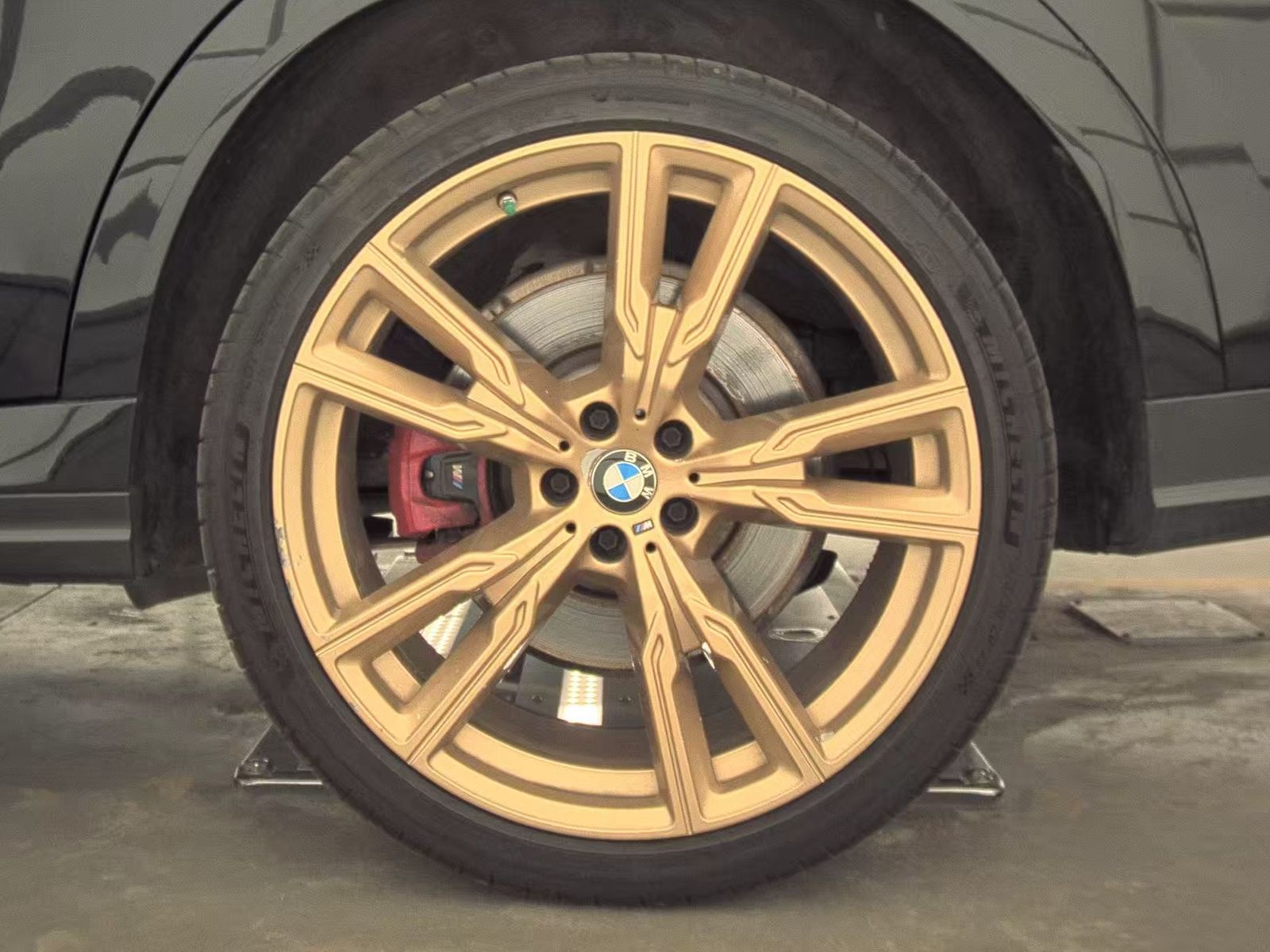 2021 BMW X6 M50i AWD