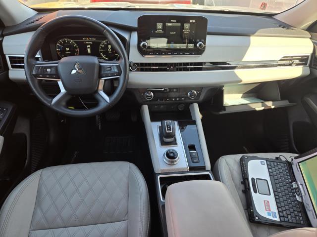 2024 Mitsubishi Outlander SEL FWD