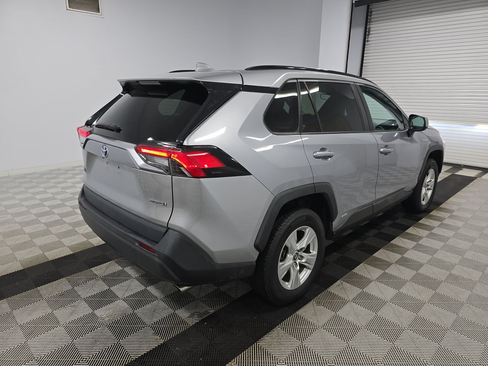 2020 Toyota RAV4 Hybrid XLE AWD