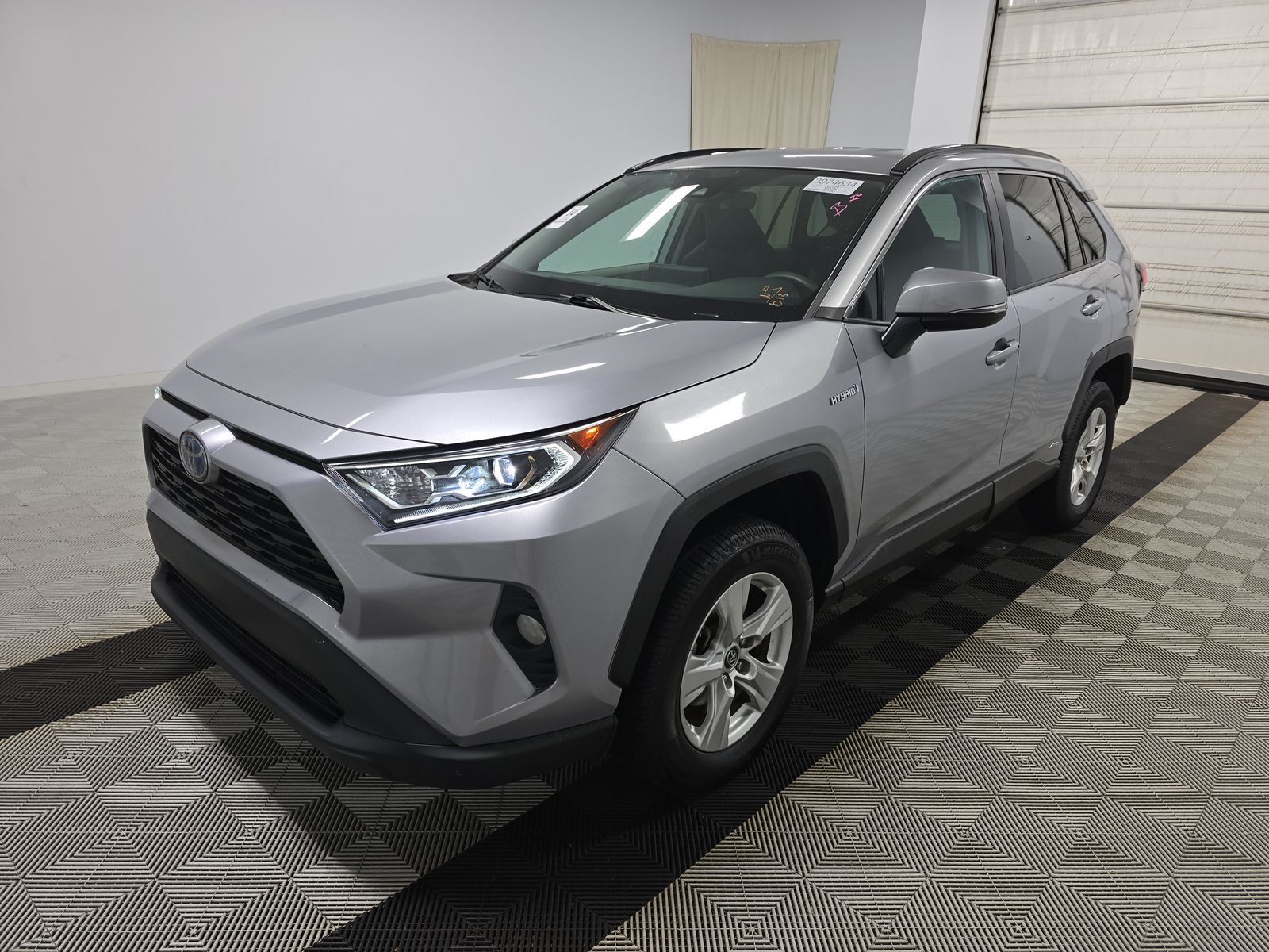 2020 Toyota RAV4 Hybrid XLE AWD