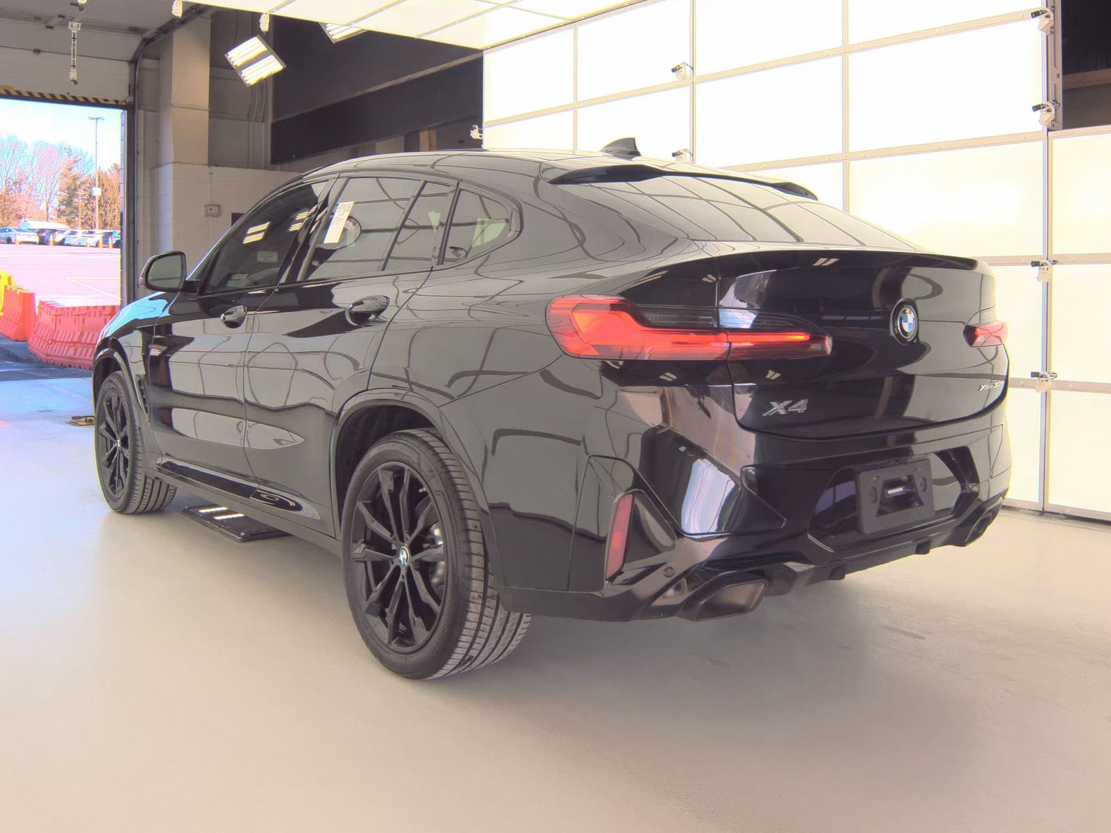 2023 BMW X4 xDrive30i AWD