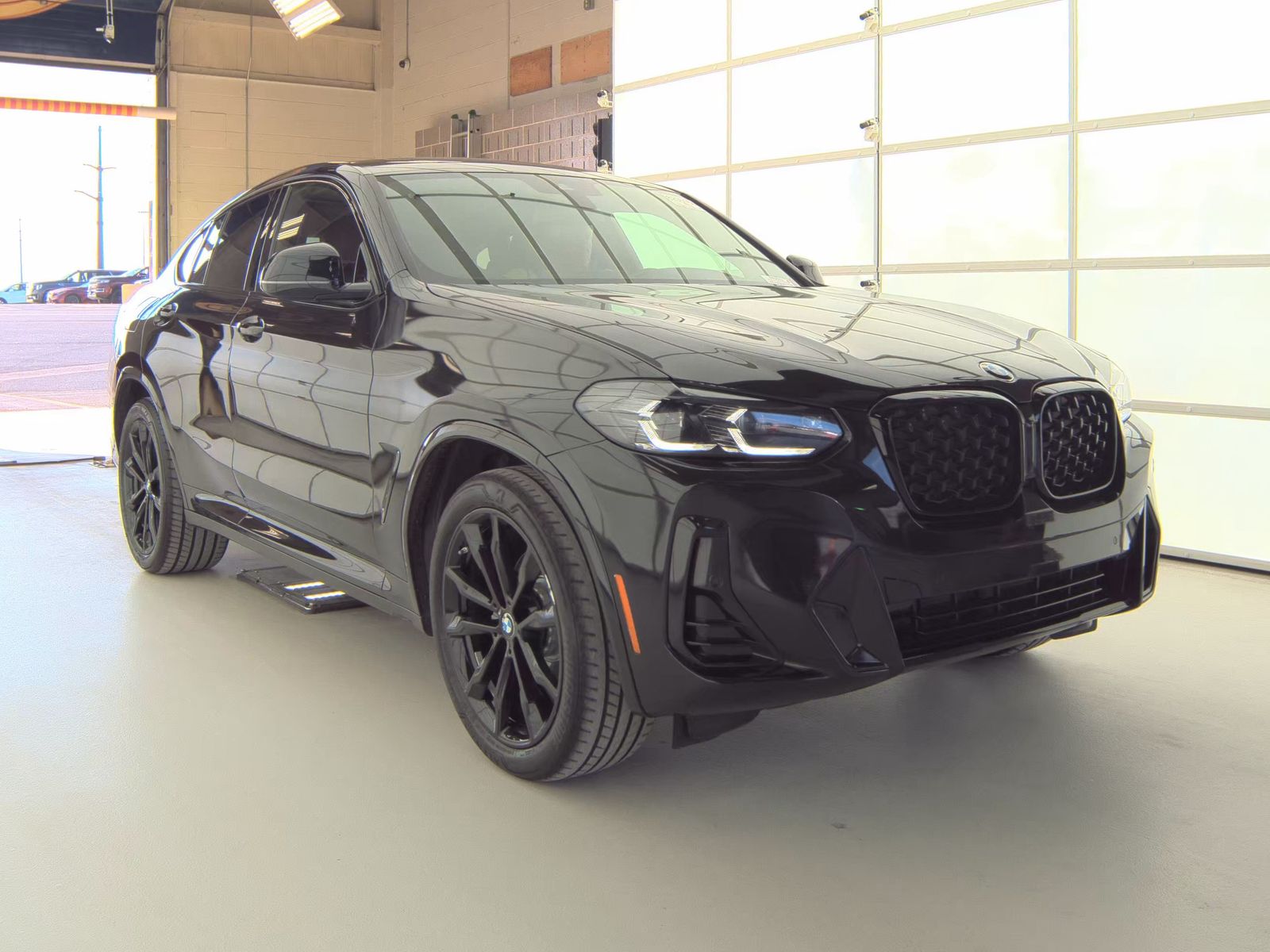 2023 BMW X4 xDrive30i AWD