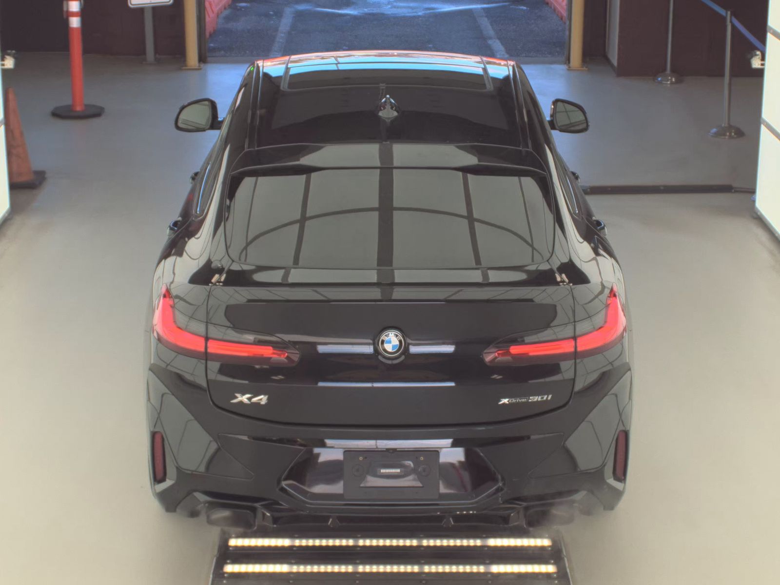 2023 BMW X4 xDrive30i AWD