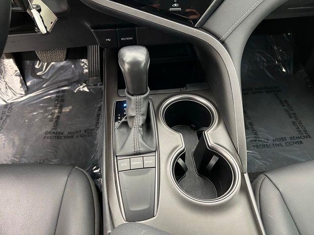 2024 Toyota Camry SE FWD