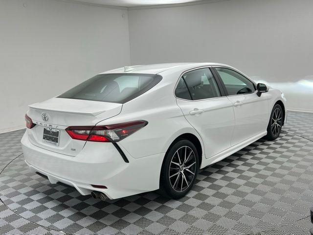 2024 Toyota Camry SE FWD