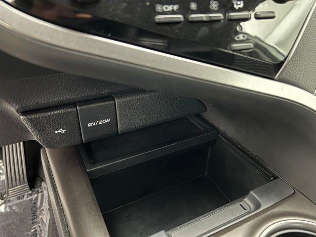 2024 Toyota Camry SE FWD