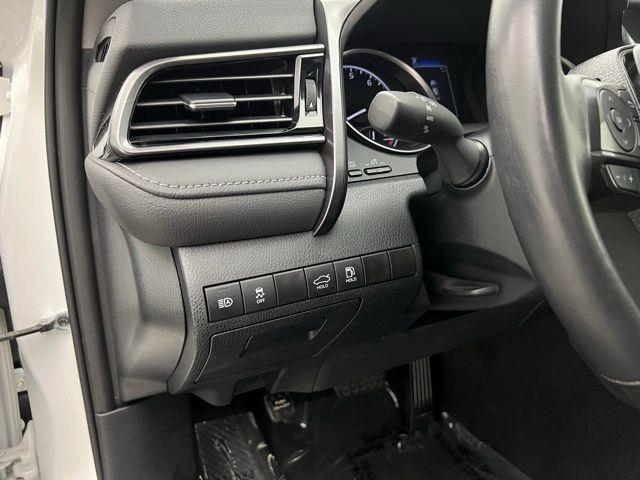 2024 Toyota Camry SE FWD