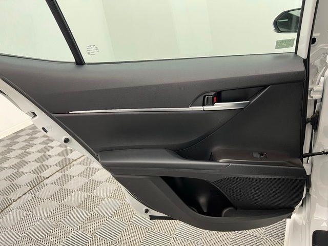 2024 Toyota Camry SE FWD