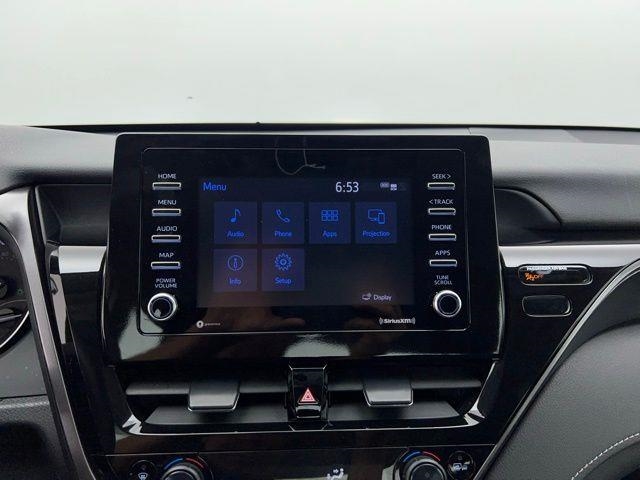 2024 Toyota Camry SE FWD