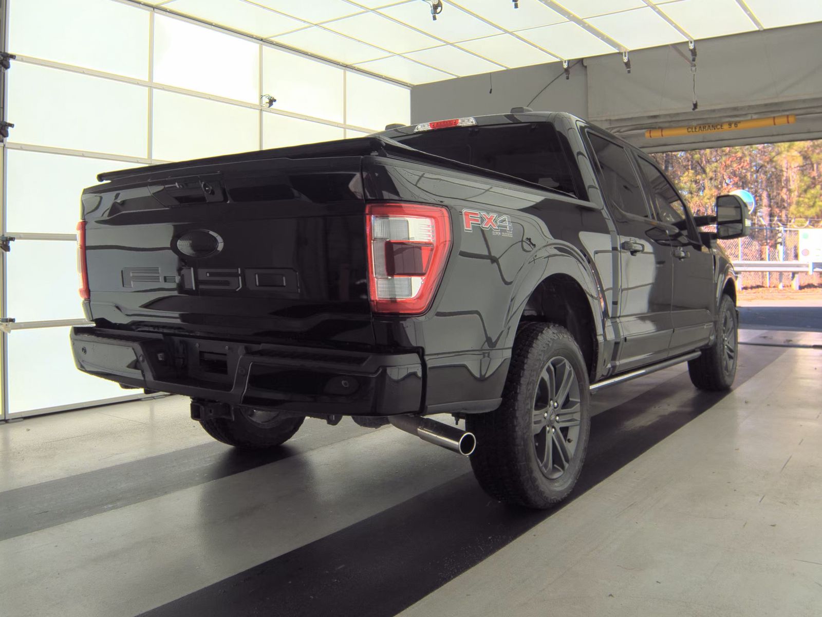 2023 Ford F-150 Hybrid Lariat AWD