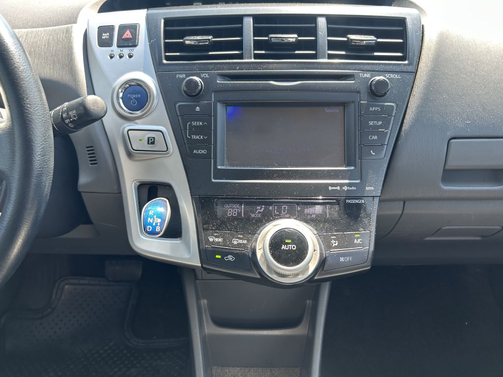 2014 Toyota Prius v Five FWD