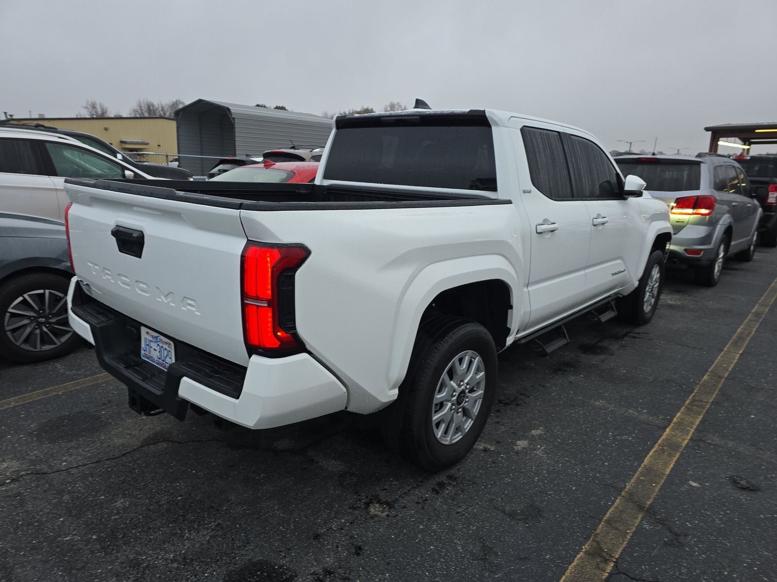 2024 Toyota Tacoma SR5 AWD