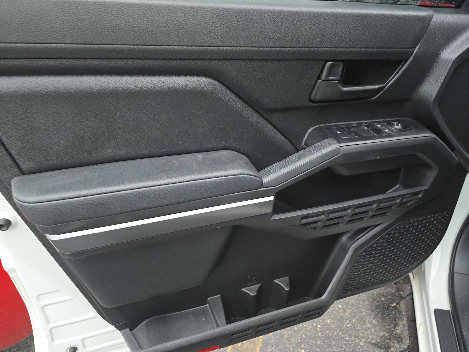 2024 Toyota Tacoma SR5 AWD