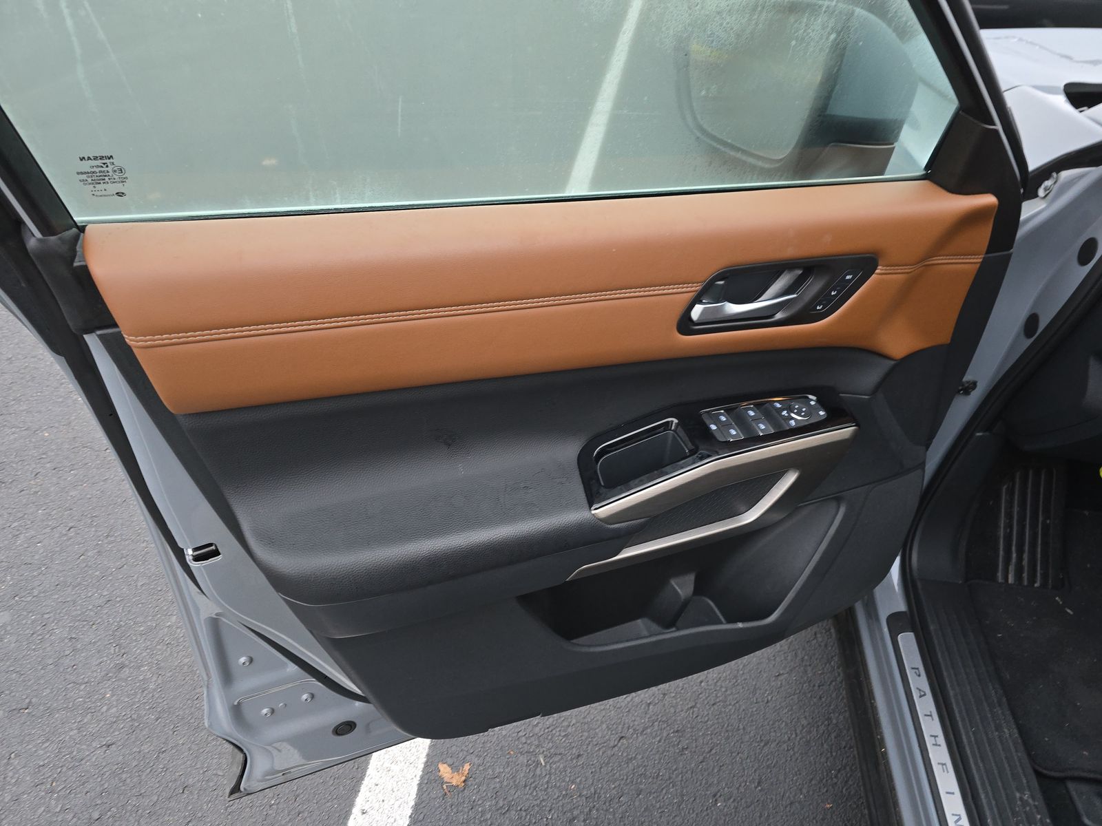 2024 Nissan Pathfinder Platinum AWD