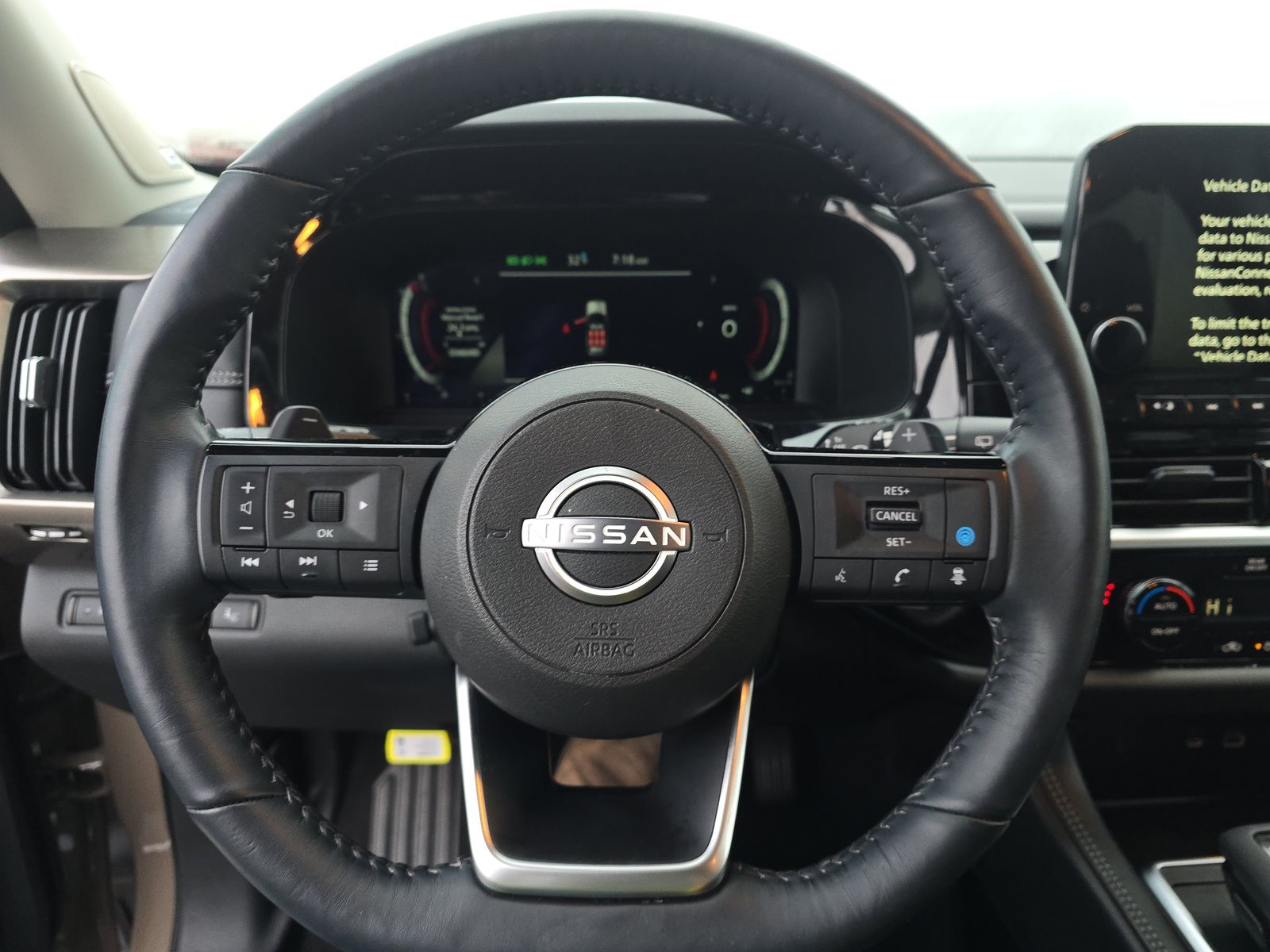 2024 Nissan Pathfinder Platinum FWD