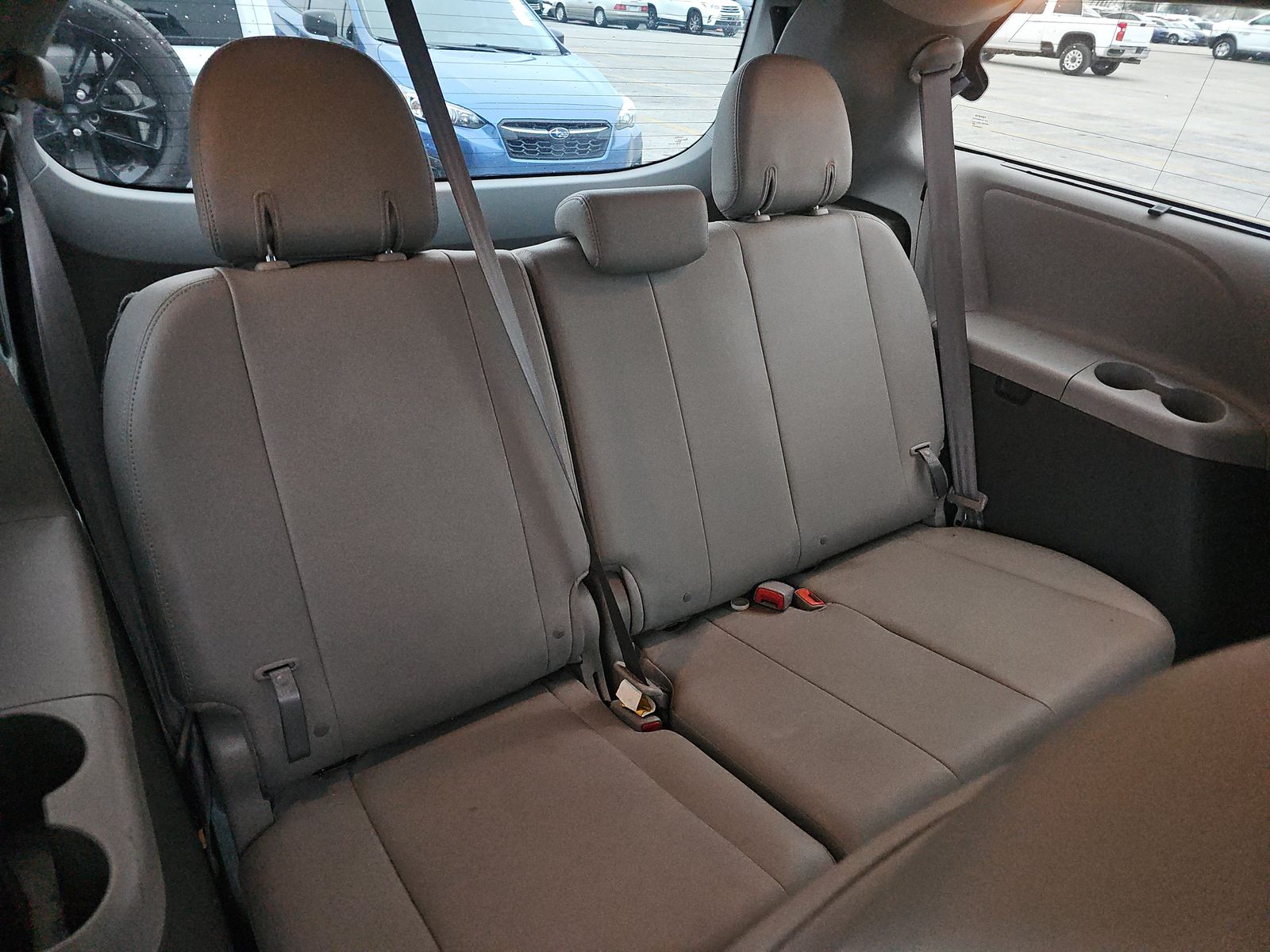 2020 Toyota Sienna XLE FWD