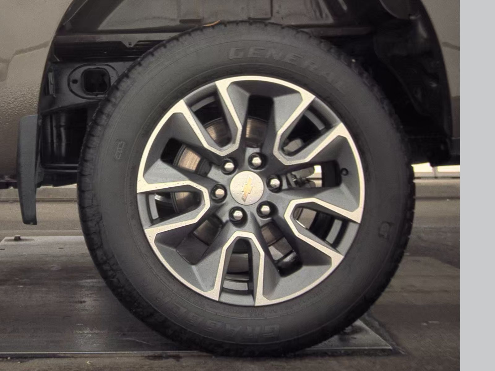 2023 Chevrolet Silverado 1500 LT AWD