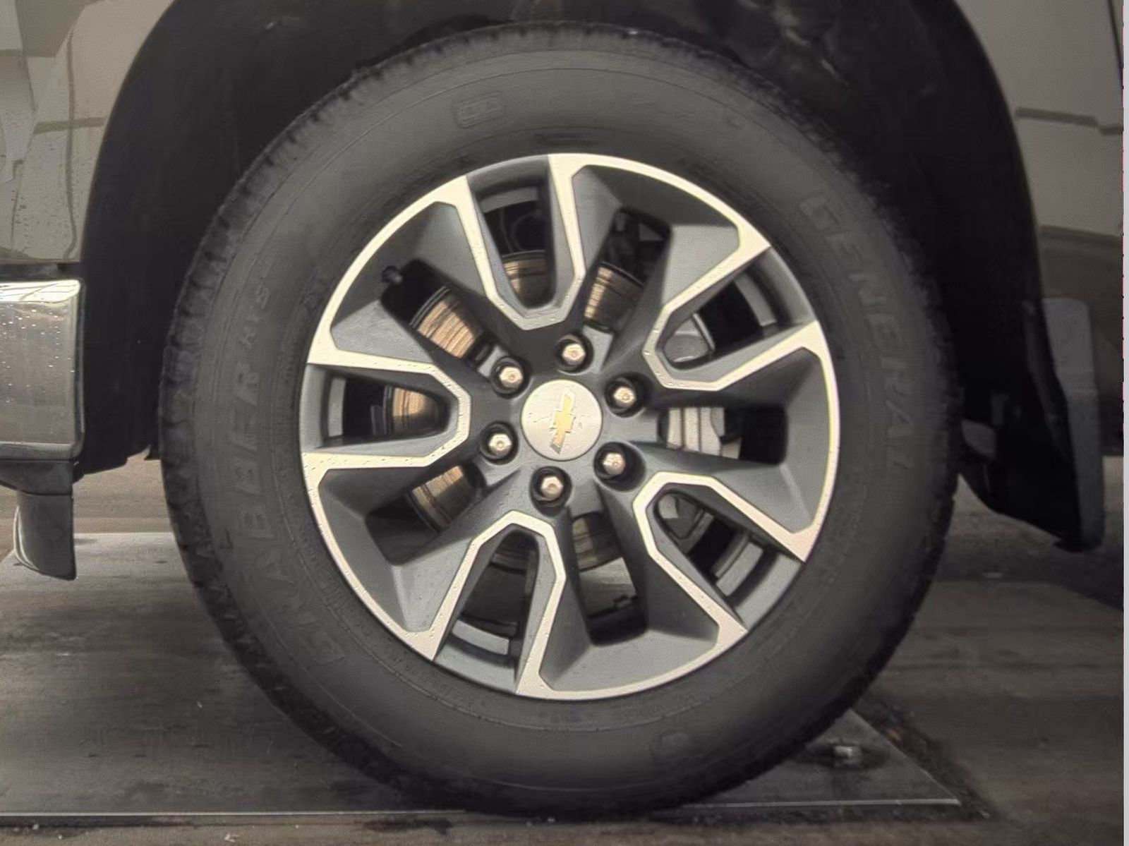 2023 Chevrolet Silverado 1500 LT AWD