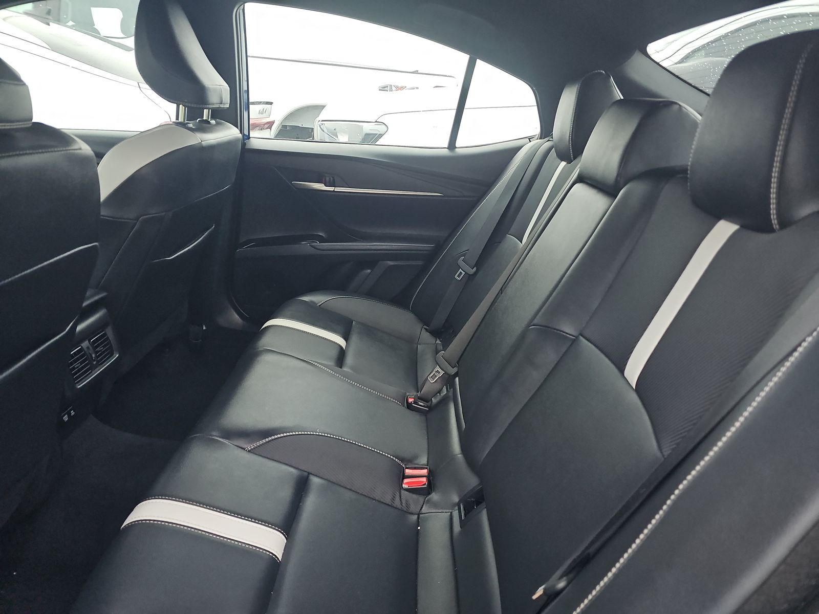 2025 Toyota Camry SE FWD