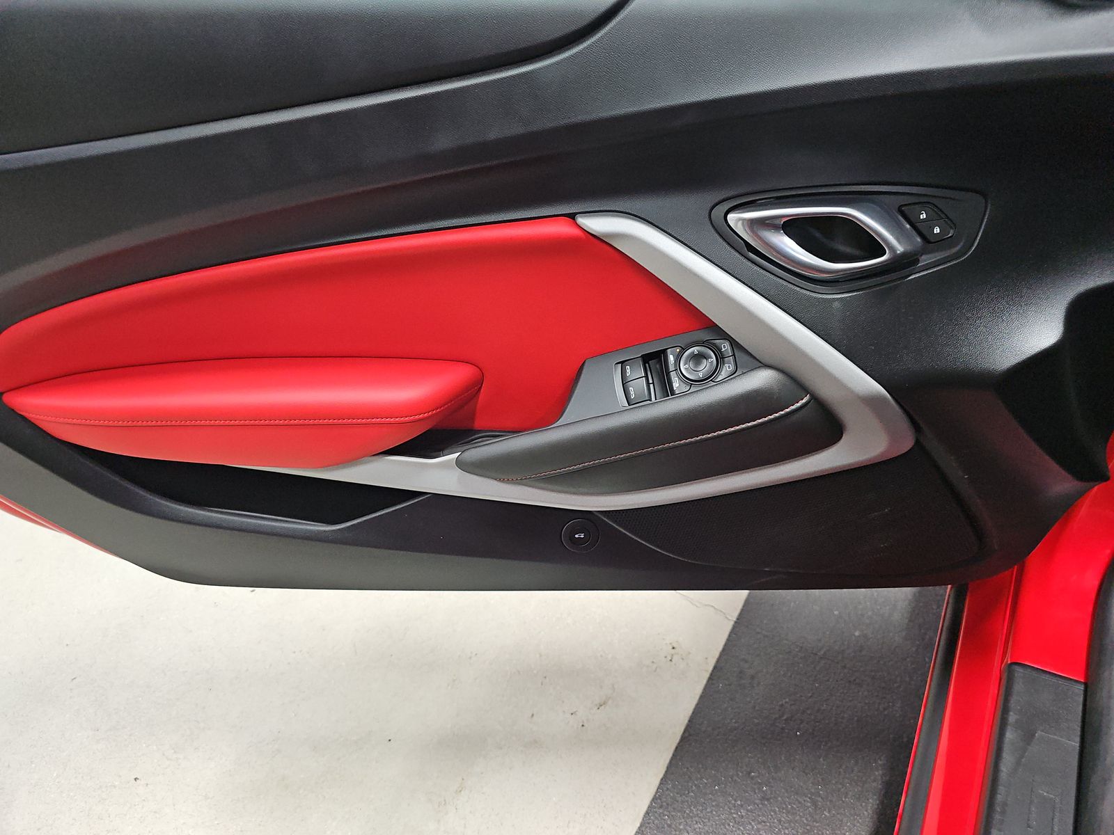 2022 Chevrolet Camaro 2LT RWD