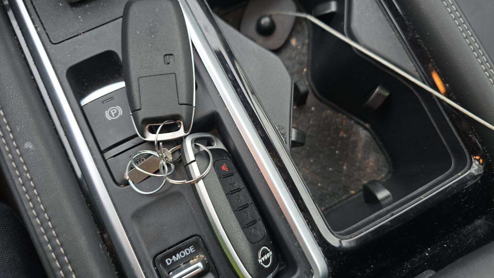 2024 Nissan Pathfinder Platinum FWD