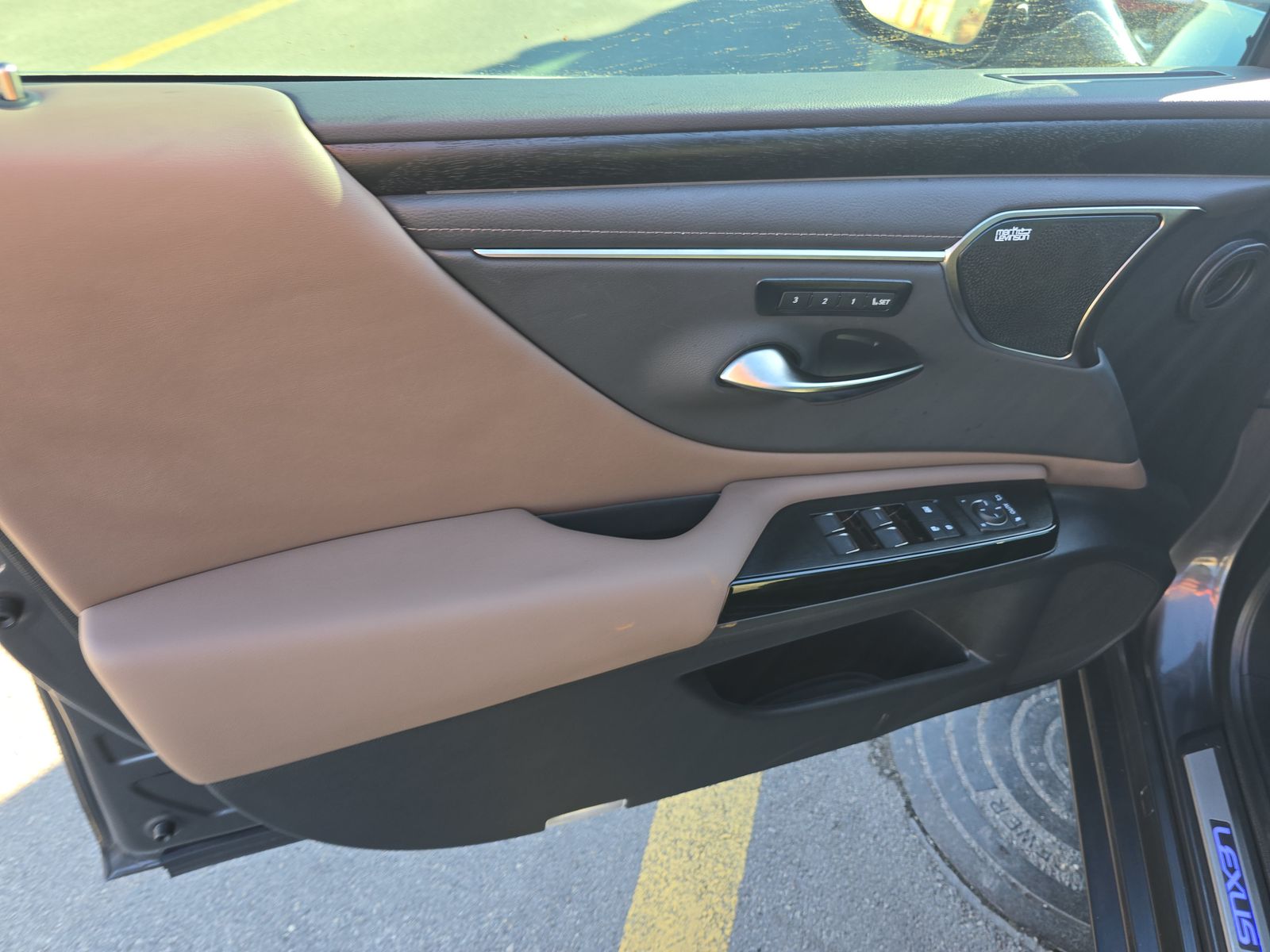 2024 Lexus ES ES 300h Ultra Luxury FWD