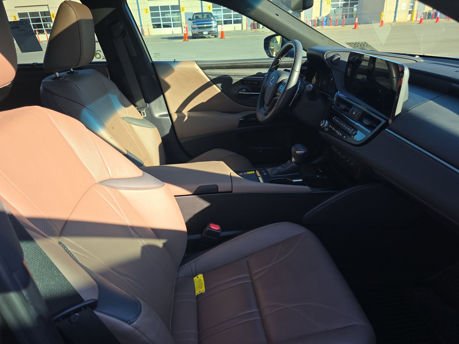 2024 Lexus ES ES 300h Ultra Luxury FWD