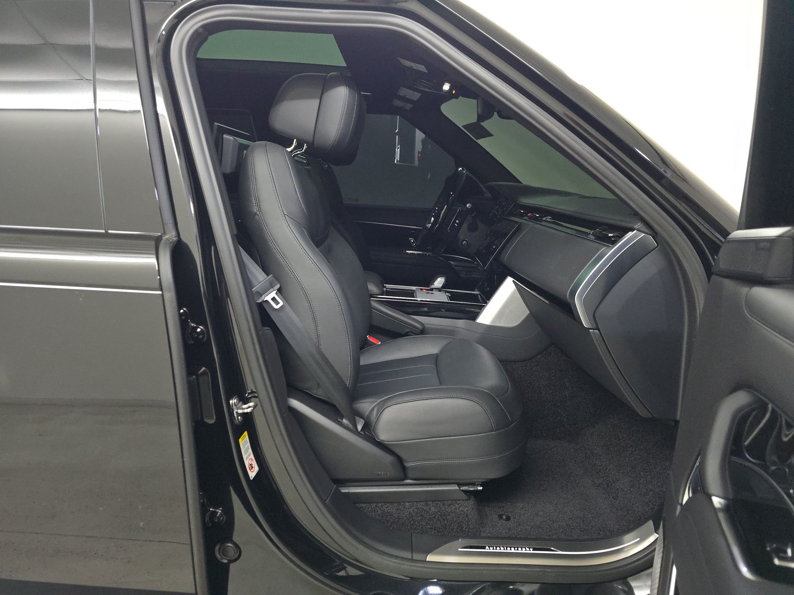 2025 Land Rover Range Rover Autobiography LWB AWD