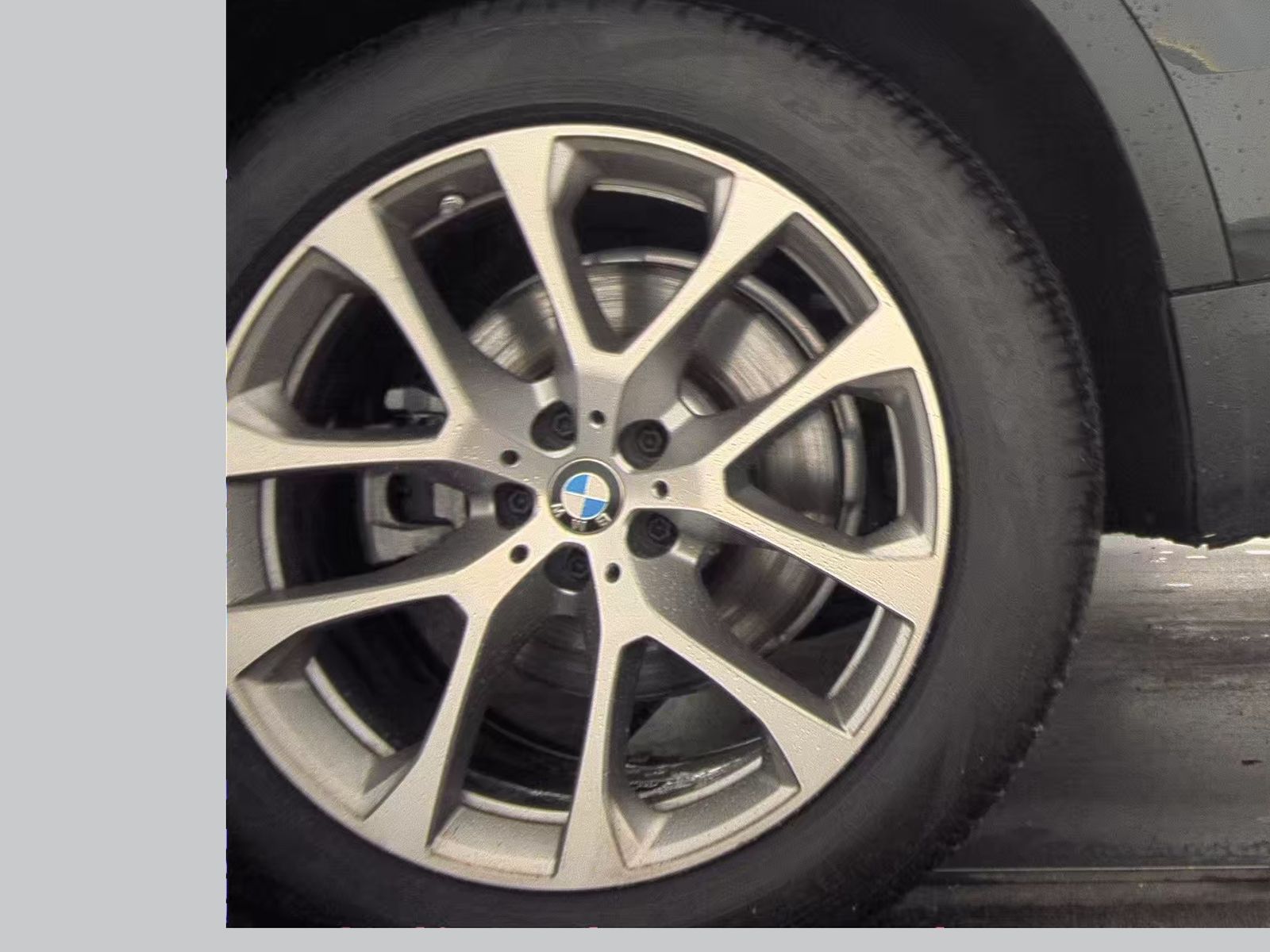 2022 BMW X5 xDrive40i AWD