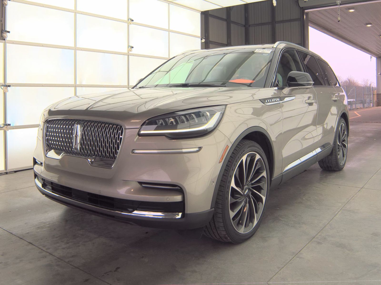2023 Lincoln Aviator Reserve's photo