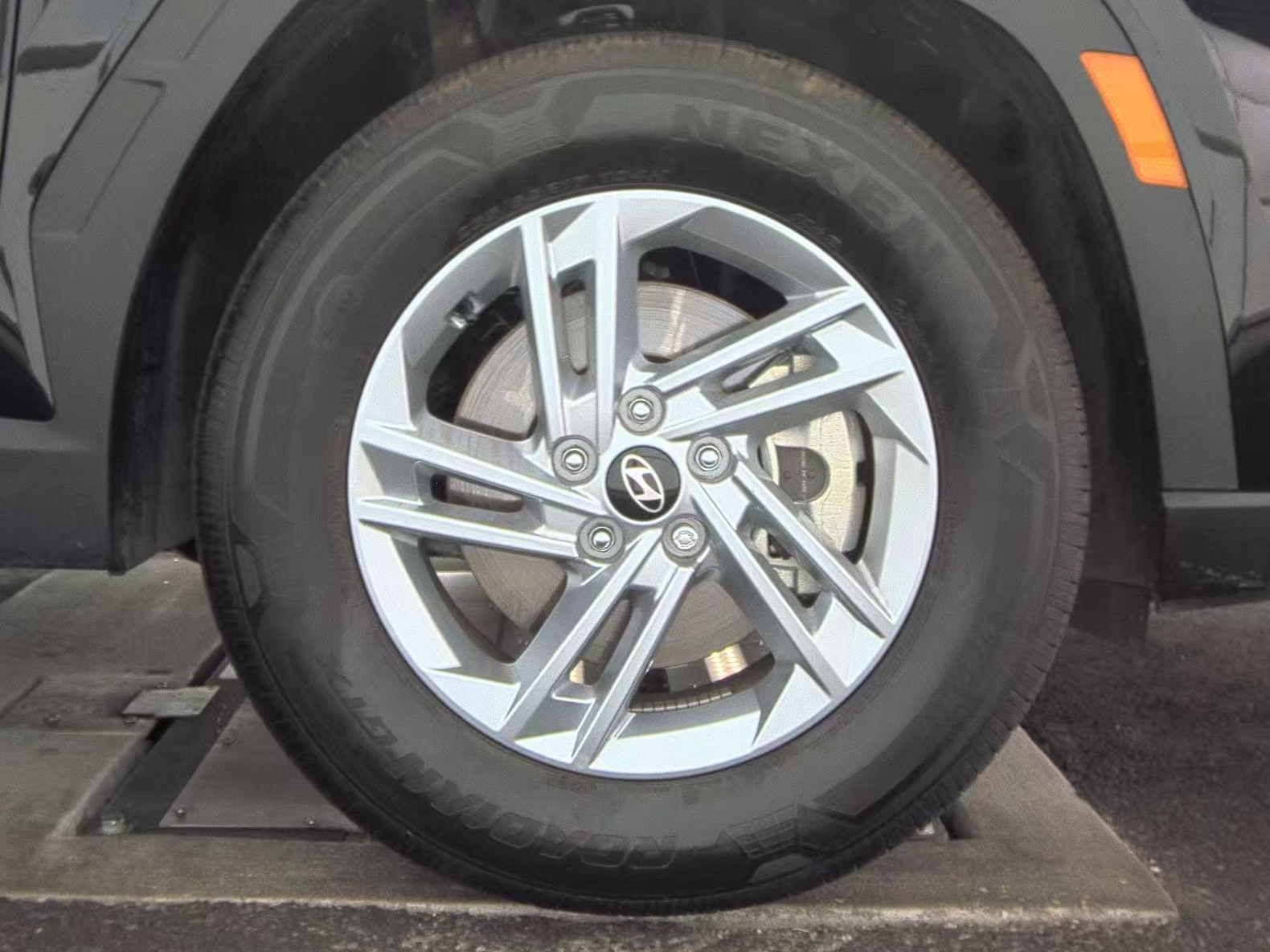 2025 Hyundai Tucson SE FWD