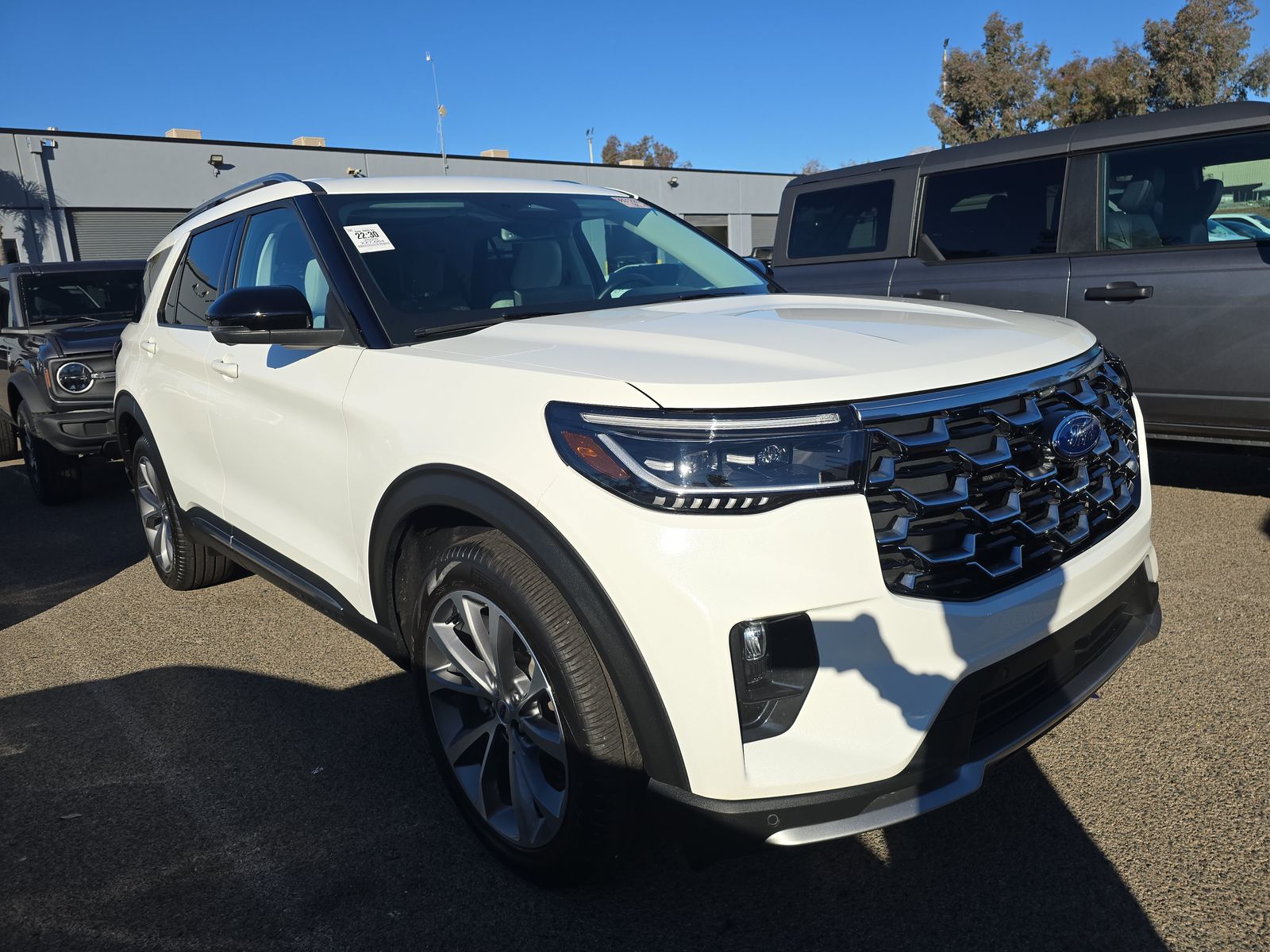 2025 Ford Explorer Platinum AWD