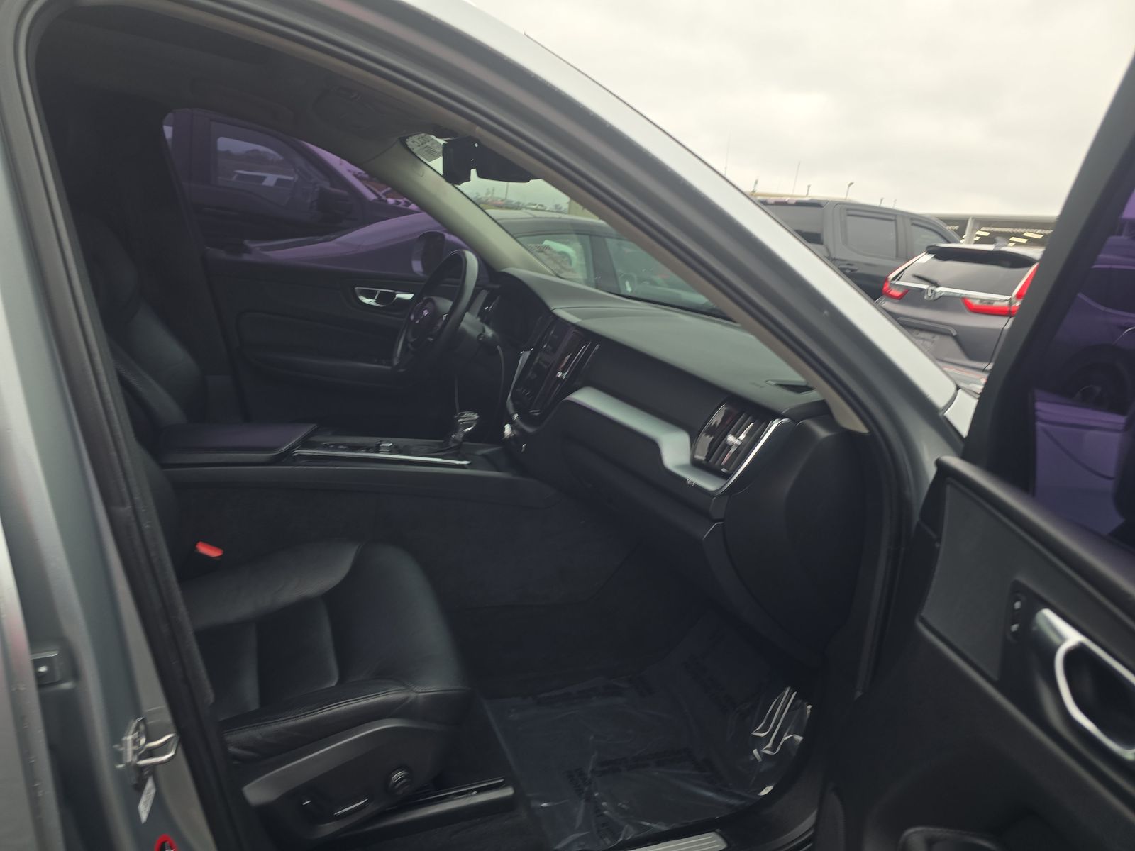 2018 Volvo XC60 T5 Momentum AWD