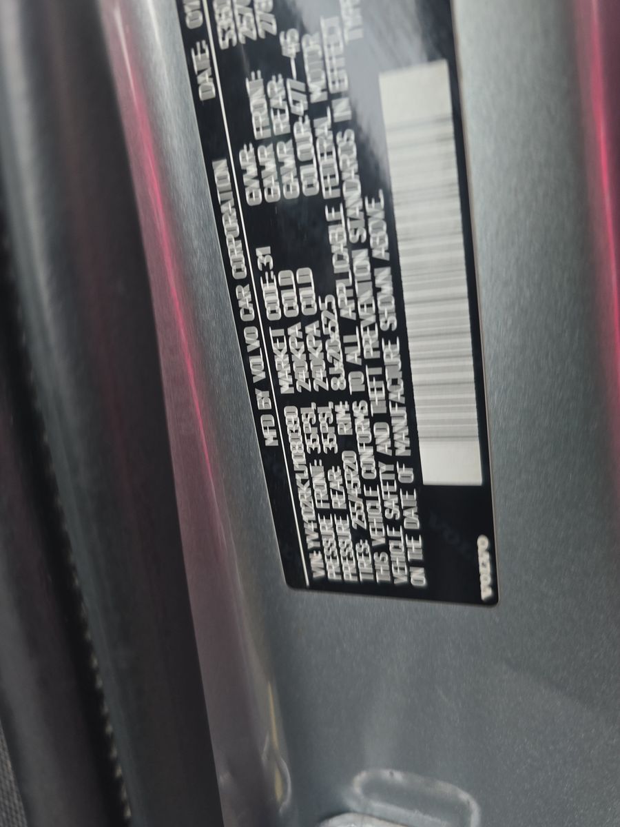 2018 Volvo XC60 T5 Momentum AWD