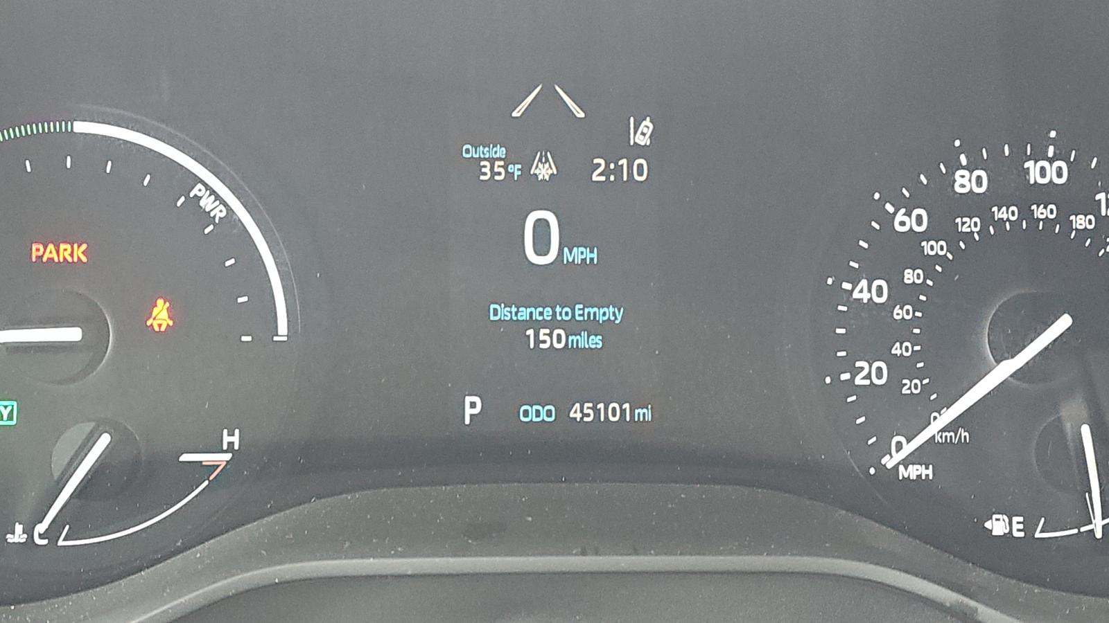 2024 Toyota Sienna LE FWD