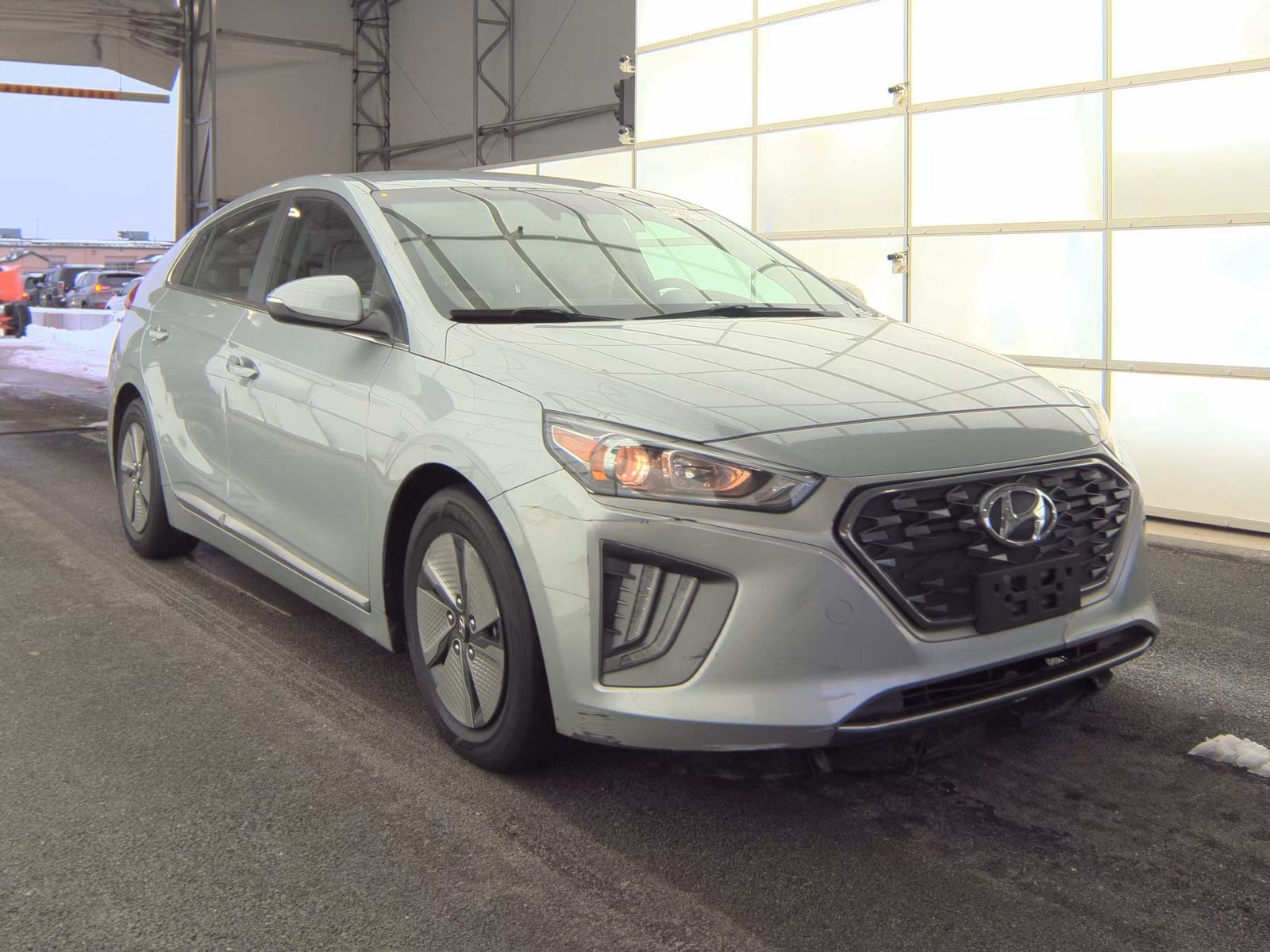 2022 Hyundai Ioniq Hybrid SE FWD