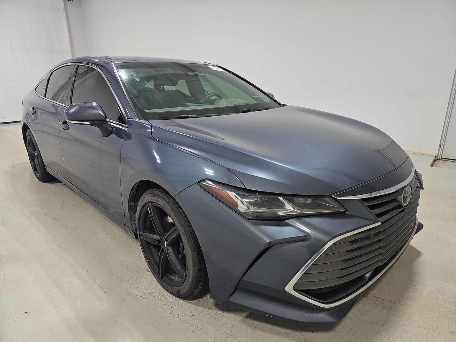 2019 Toyota Avalon Limited FWD