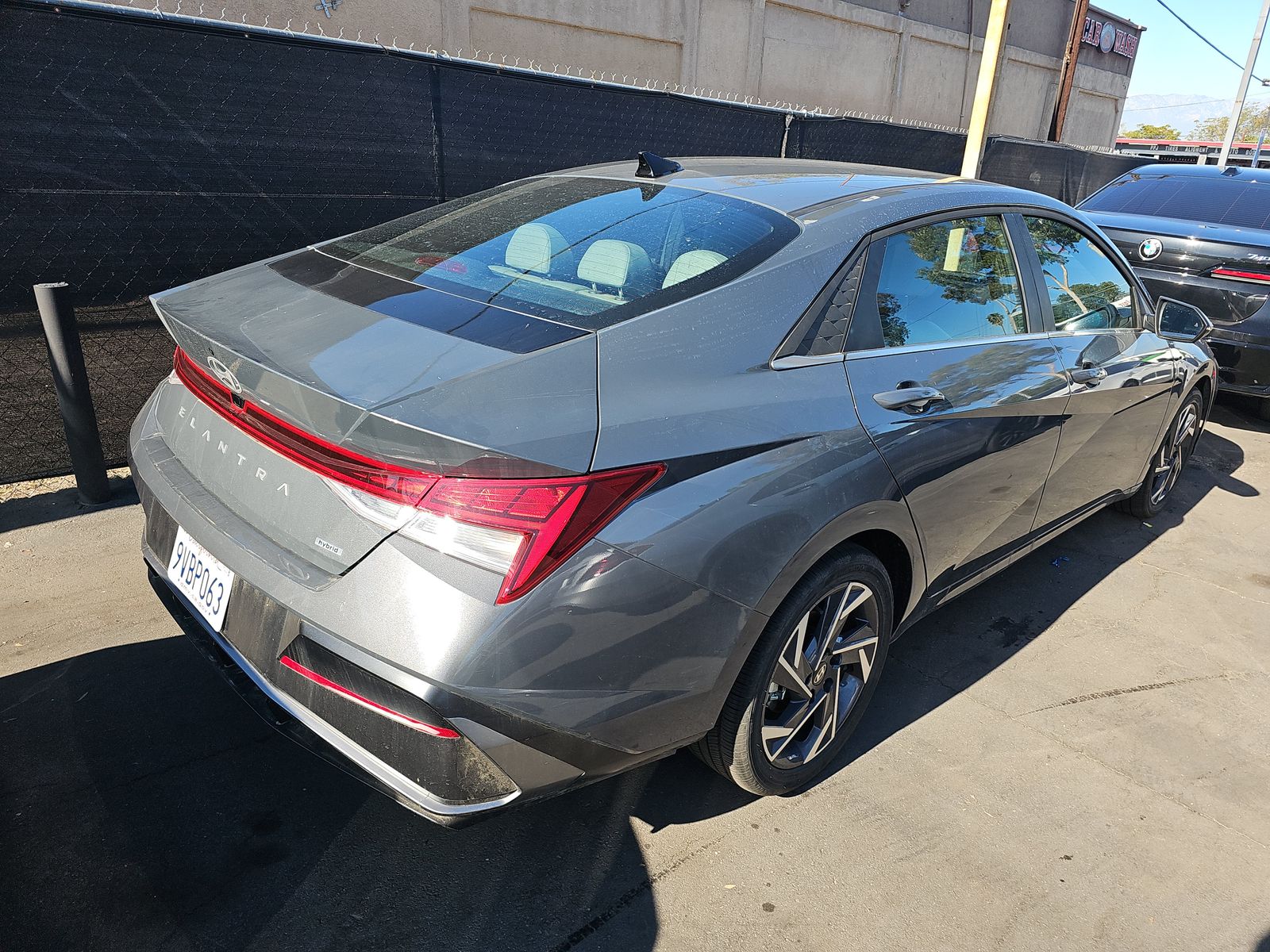 2025 Hyundai Elantra Hybrid Limited FWD