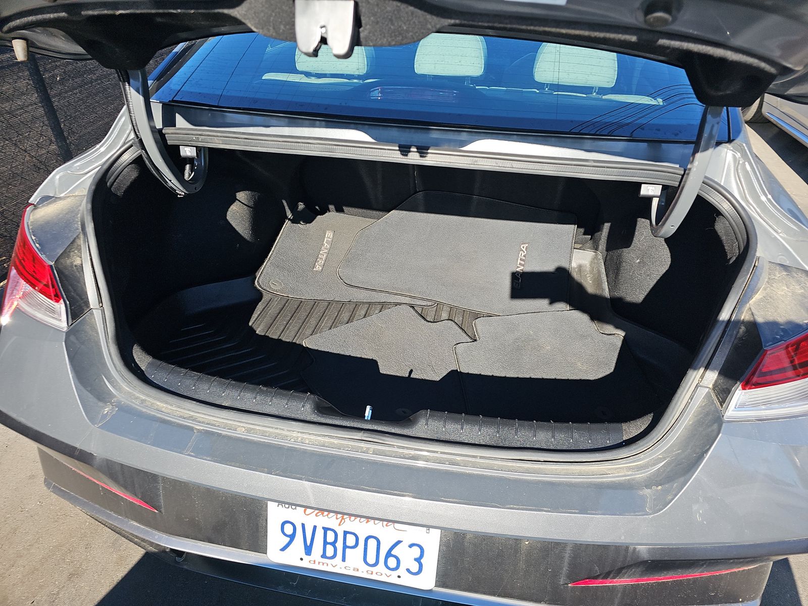 2025 Hyundai Elantra Hybrid Limited FWD