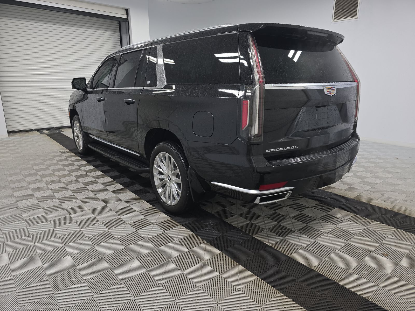 2023 Cadillac Escalade ESV Premium Luxury AWD