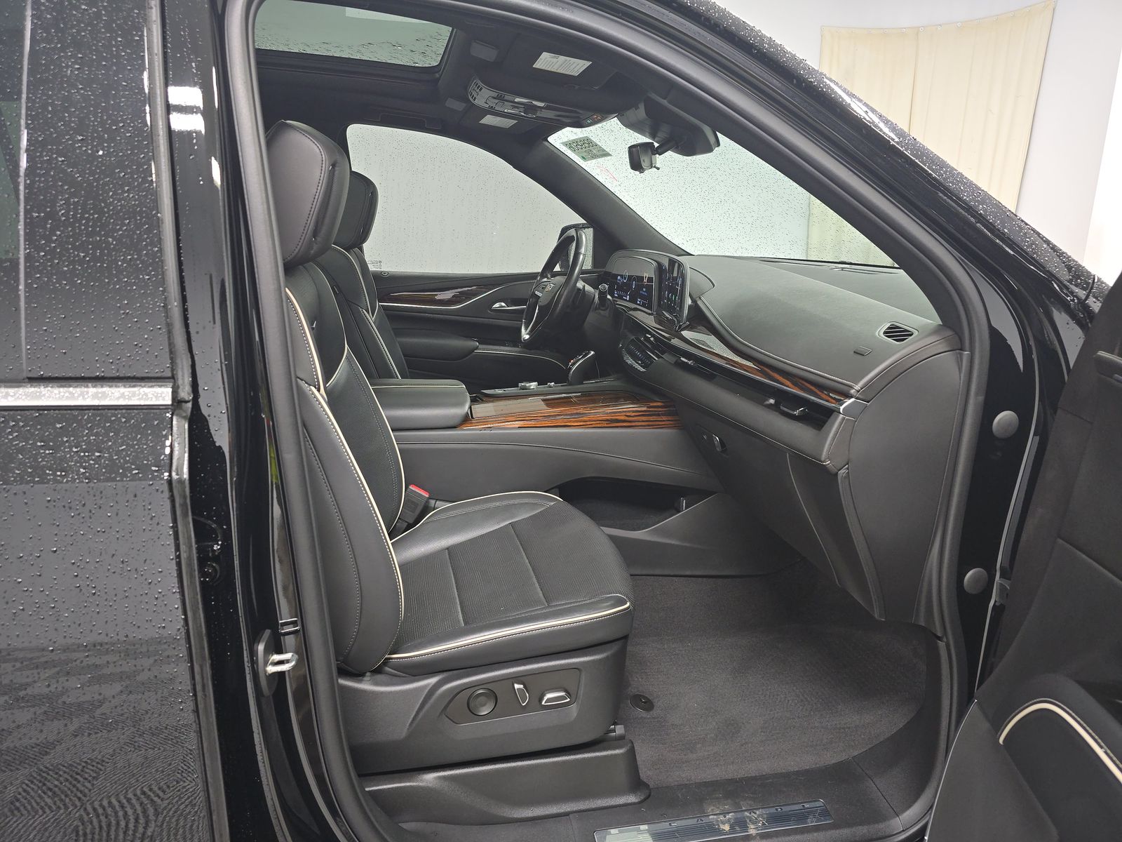 2023 Cadillac Escalade ESV Premium Luxury AWD