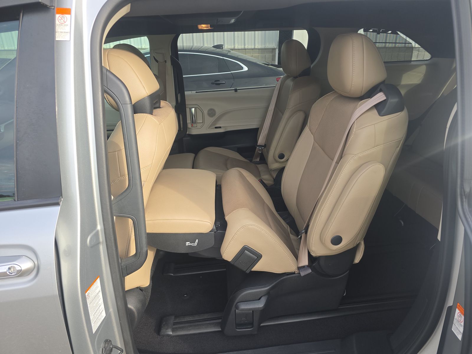 2021 Toyota Sienna Limited FWD