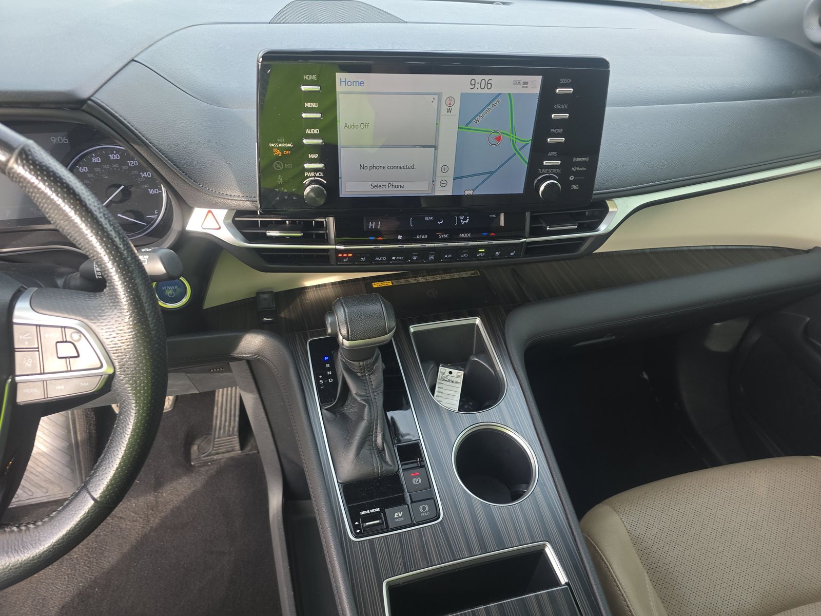 2021 Toyota Sienna Limited FWD