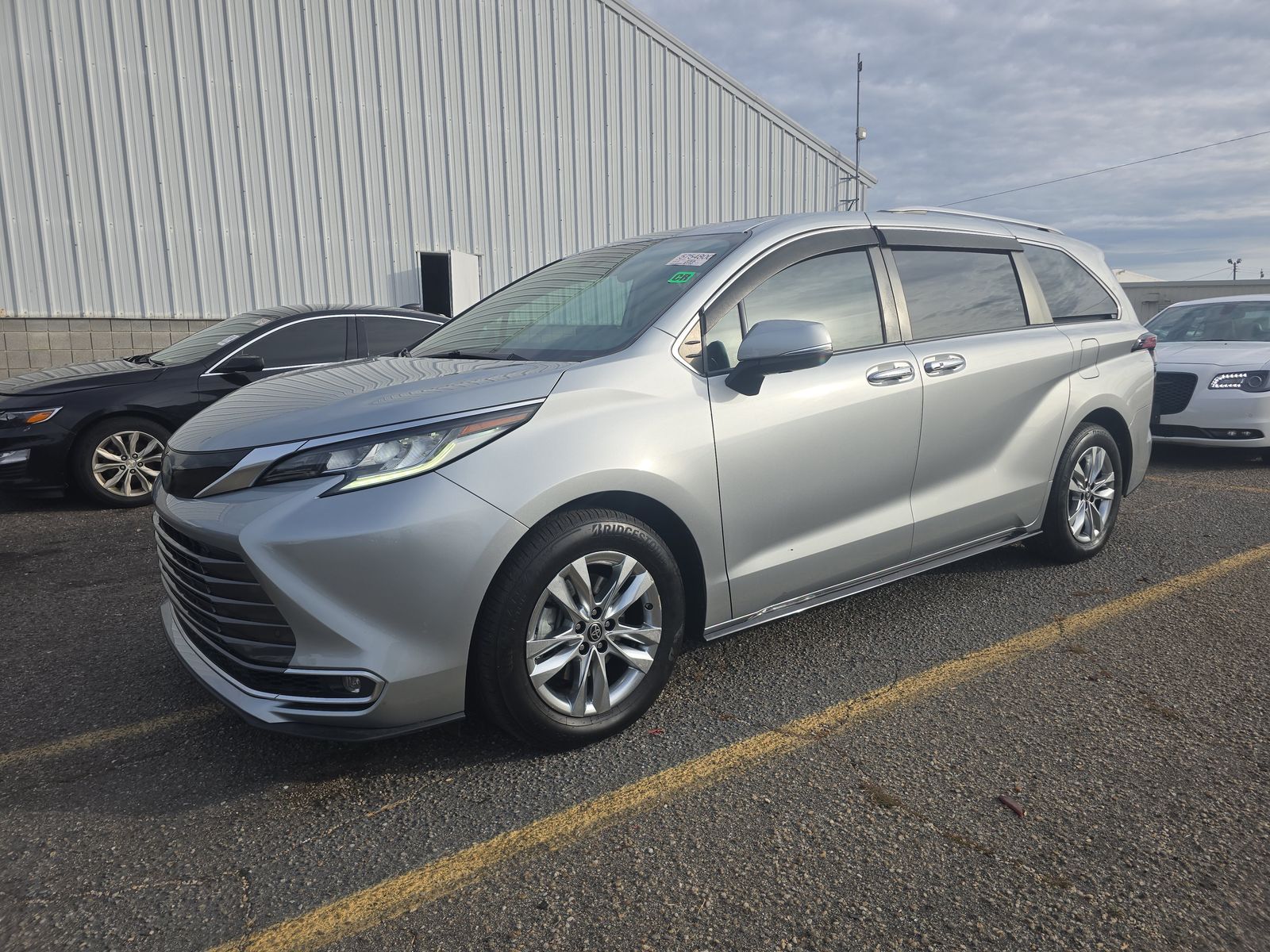 2021 Toyota Sienna Limited FWD