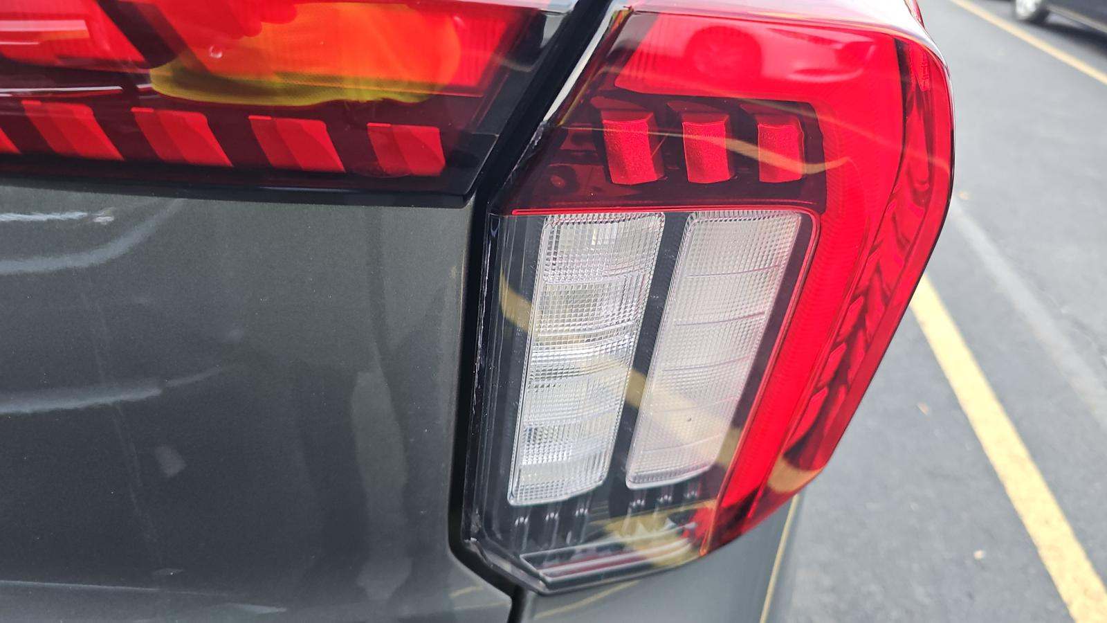 2025 Ford Explorer Platinum RWD