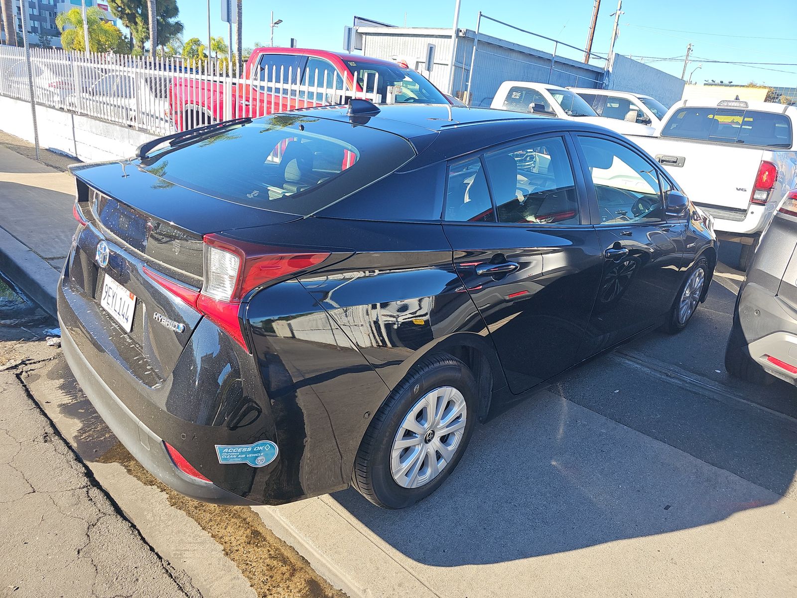2021 Toyota Prius LE FWD