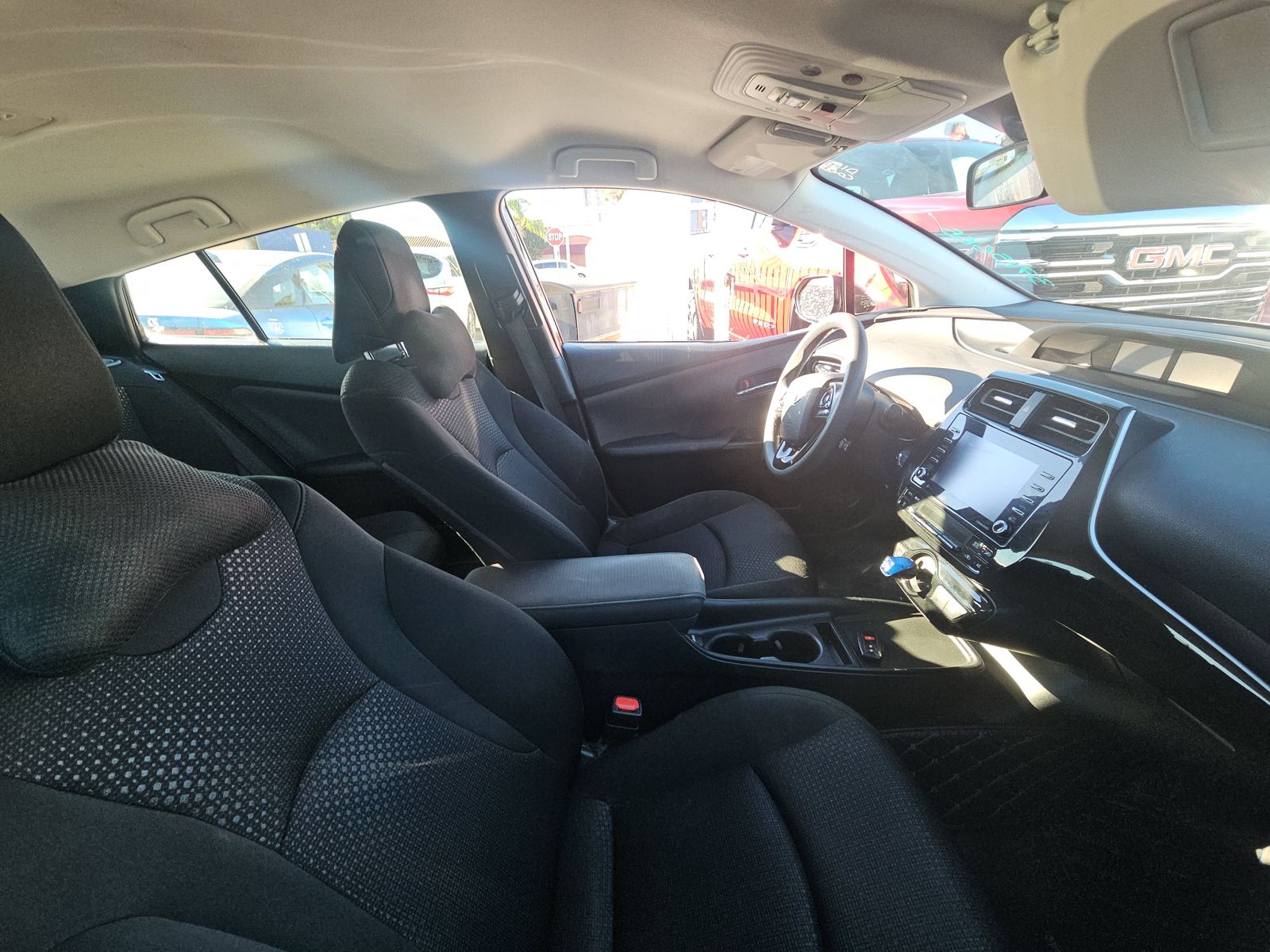 2021 Toyota Prius LE FWD