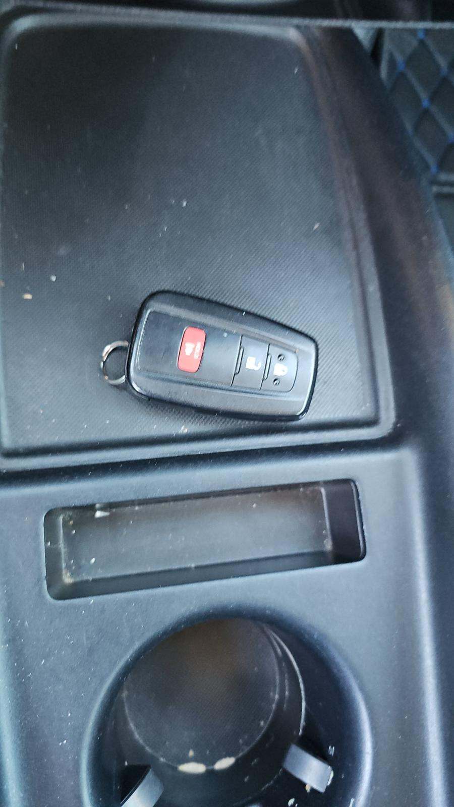 2021 Toyota Prius LE FWD