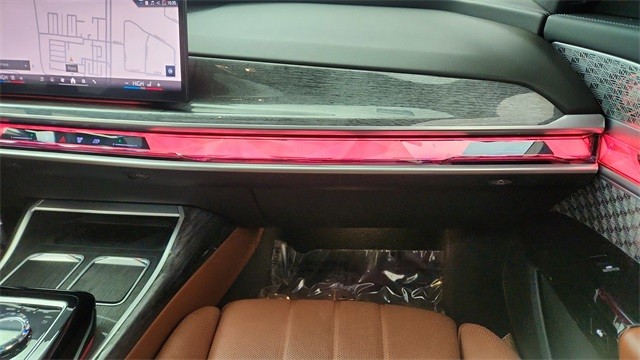 2023 BMW 7 Series 740i RWD